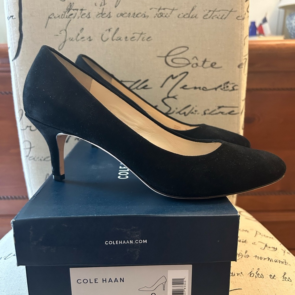 Cole Haan Ava Pump Black Suede Size 9B